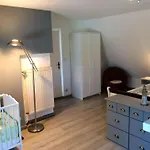 With 3 Bedrooms Hébergement de vacances
