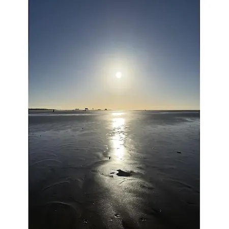 With 3 Bedrooms Neukrug